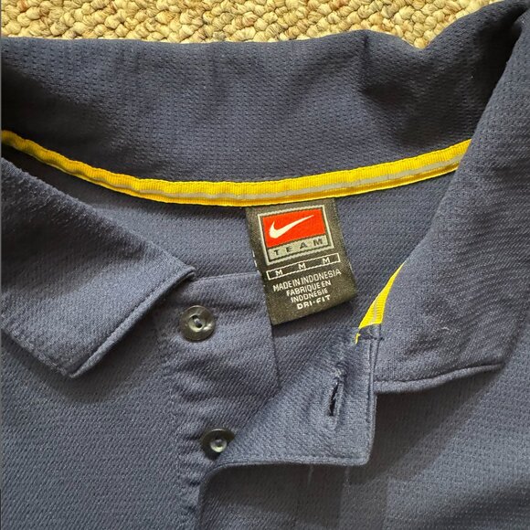 Michigan Nike Dri-Fit Polo - Mens Size M - Picture 3 of 4